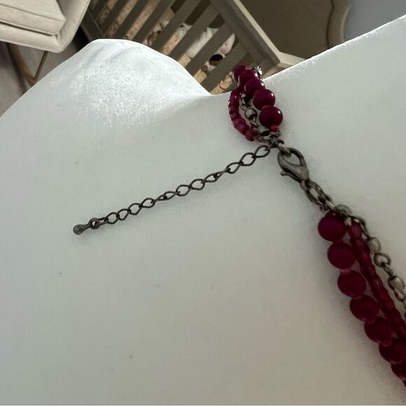 🍭6/$30 Pink multistrand beaded necklace with silver tone heart charm pendant - Picture 4 of 4